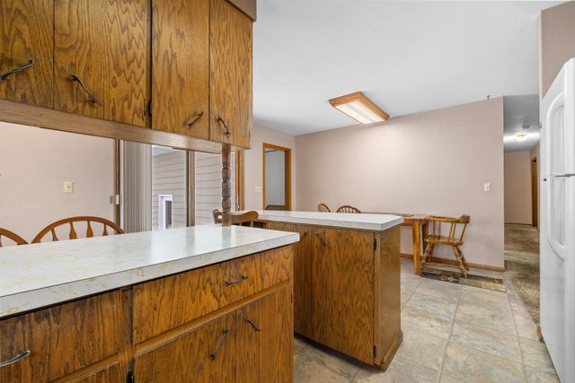 5308 4TH ST SW, Minot, ND 58701