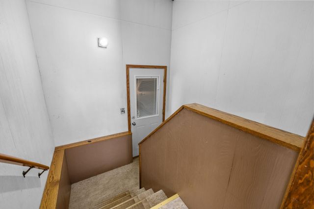 5308 4TH ST SW, Minot, ND 58701