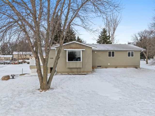 5308 4TH ST SW, Minot, ND 58701