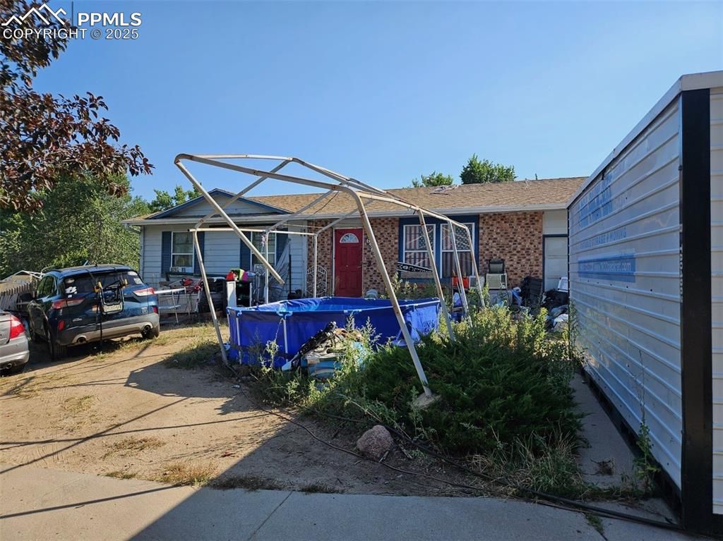 6905 Noble Street, Colorado Springs, CO 80915