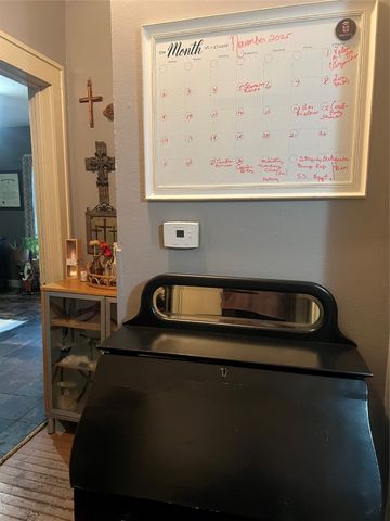 6107 Richmond Avenue, Dallas, TX 75214