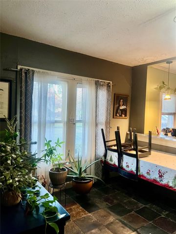 6107 Richmond Avenue, Dallas, TX 75214