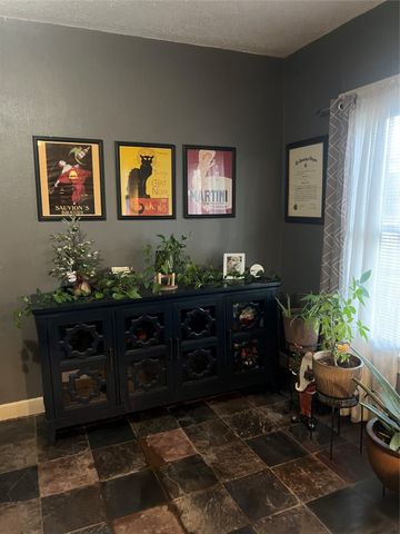 6107 Richmond Avenue, Dallas, TX 75214