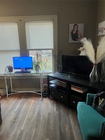 6107 Richmond Avenue, Dallas, TX 75214