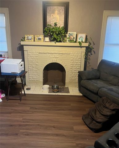 6107 Richmond Avenue, Dallas, TX 75214