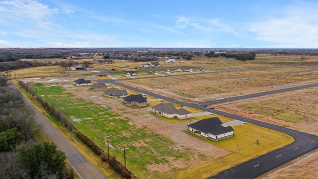 244 Yawney Drive, Lipan, TX 76462
