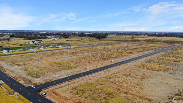 244 Yawney Drive, Lipan, TX 76462