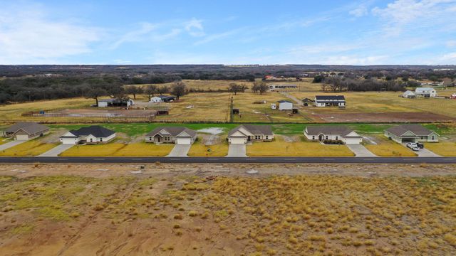 244 Yawney Drive, Lipan, TX 76462