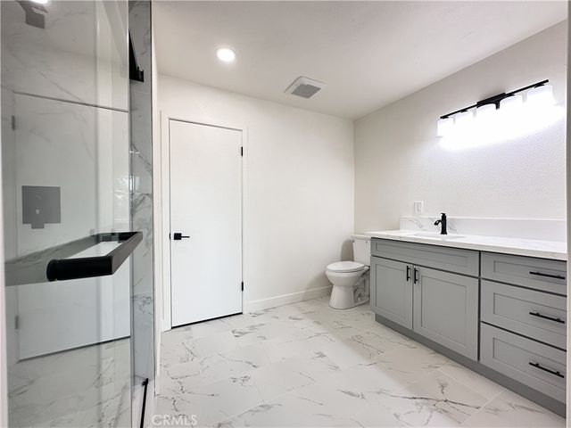 1919 Sherry Lane 46, Santa Ana, CA 92705