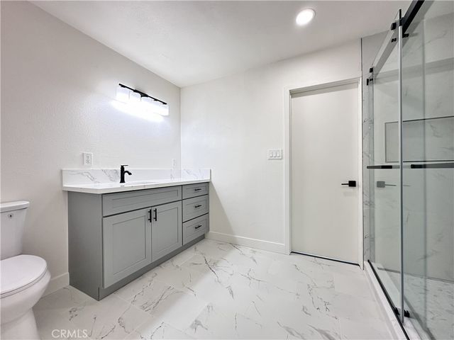 1919 Sherry Lane 46, Santa Ana, CA 92705