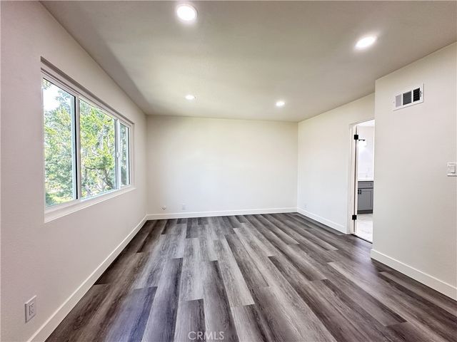 1919 Sherry Lane 46, Santa Ana, CA 92705