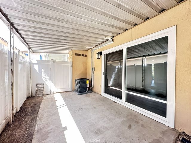 1919 Sherry Lane 46, Santa Ana, CA 92705