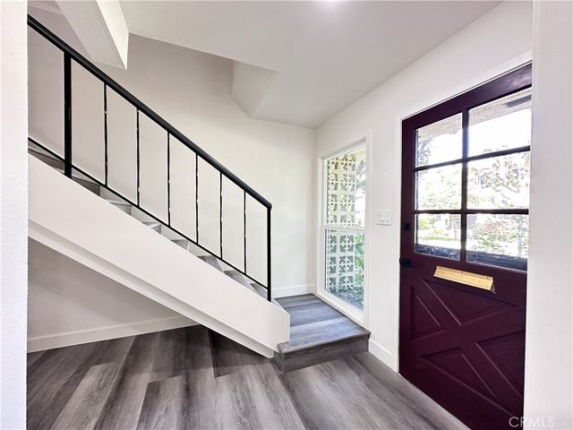1919 Sherry Lane 46, Santa Ana, CA 92705