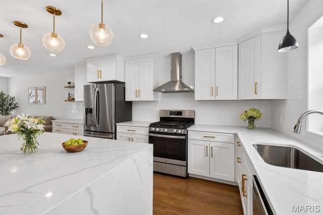 2515 Melvin Avenue, St Louis, MO 63144