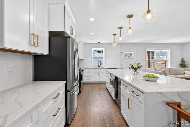 2515 Melvin Avenue, St Louis, MO 63144