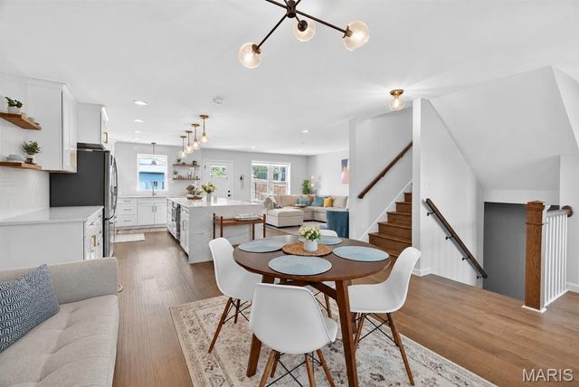 2515 Melvin Avenue, St Louis, MO 63144