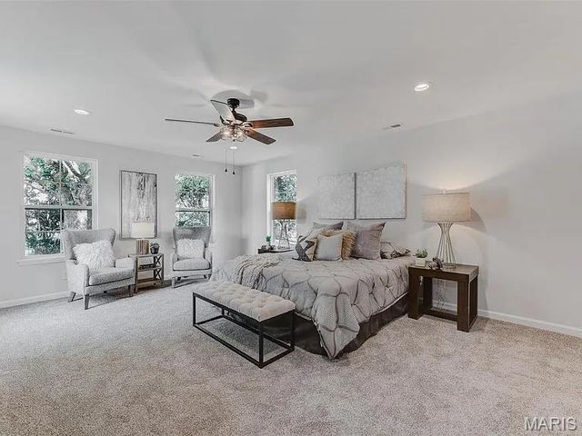 2515 Melvin Avenue, St Louis, MO 63144