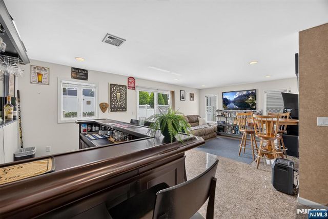 12 William Street, Saddle Brook, NJ 07663