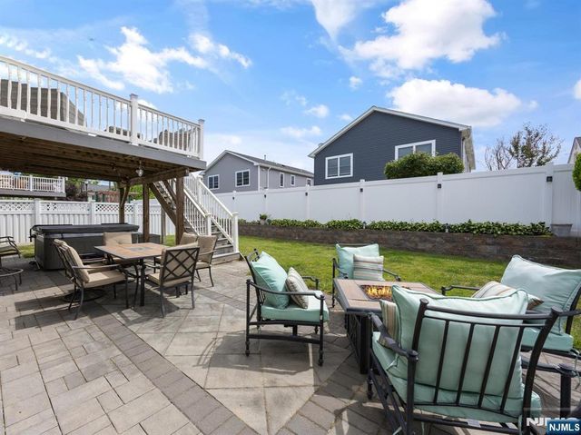 12 William Street, Saddle Brook, NJ 07663