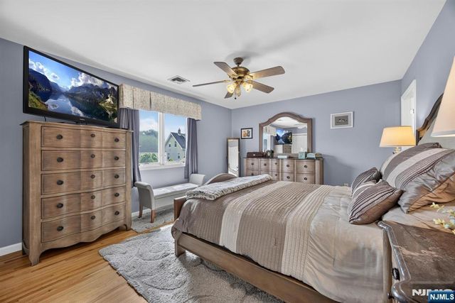 12 William Street, Saddle Brook, NJ 07663