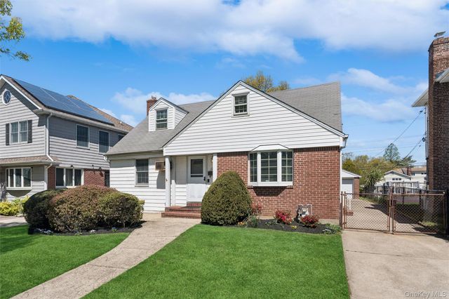 106 Aster Drive, New Hyde Park, NY 11040