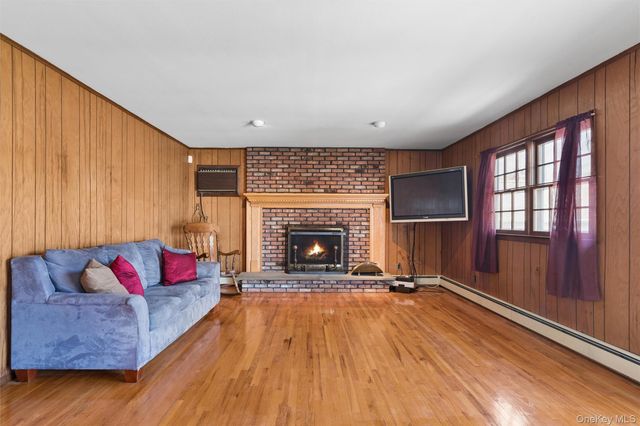 106 Aster Drive, New Hyde Park, NY 11040
