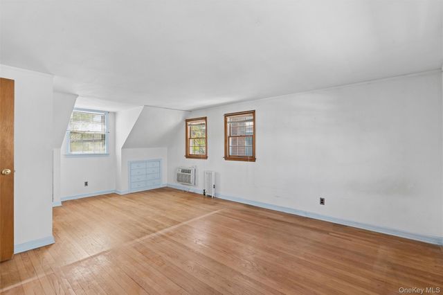 106 Aster Drive, New Hyde Park, NY 11040