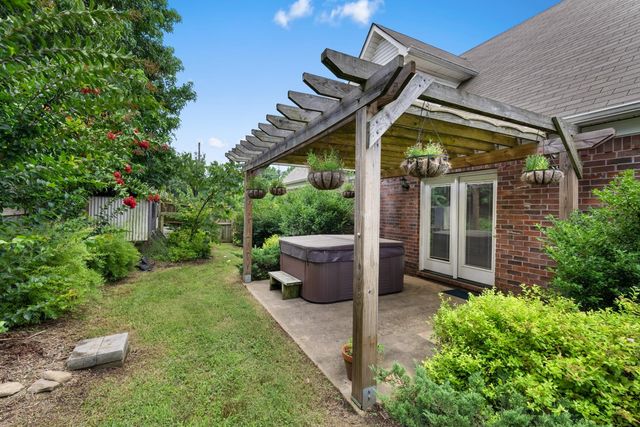 544 RACHEL SHANKLE DR, Munford, TN 38058