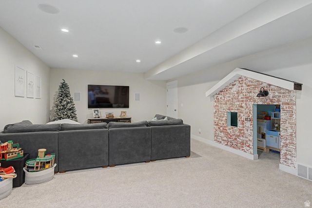 692 W BAXTER LN, Saratoga Springs, UT 84045