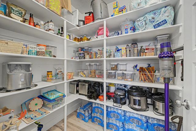 692 W BAXTER LN, Saratoga Springs, UT 84045