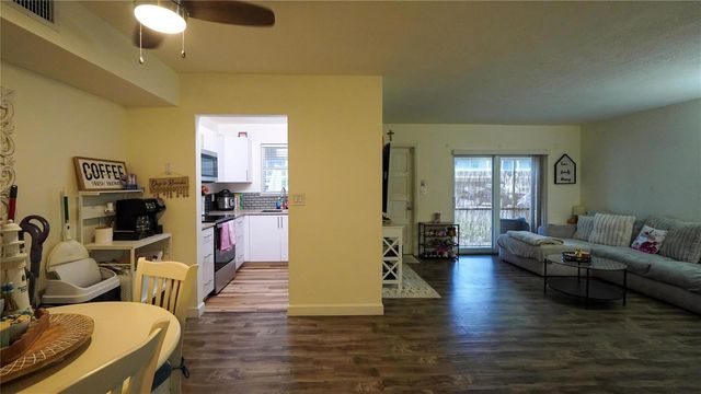 5377 SW 40th Avenue 105, Dania Beach, FL 33314