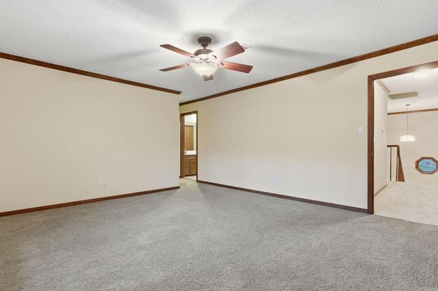 514 Cambridge Place Drive, Little Rock, AR 72227