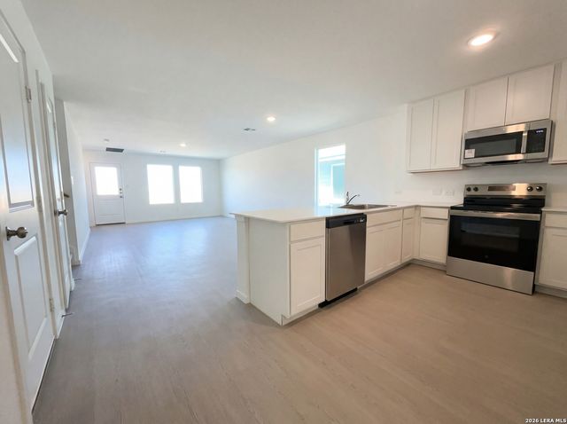 336 Pacific Waters, Seguin, TX 78155