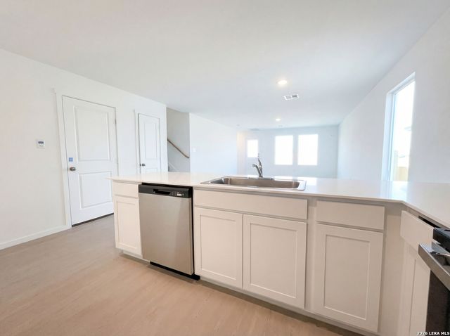 336 Pacific Waters, Seguin, TX 78155