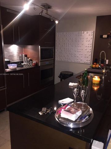 465 Brickell Ave 5605, Miami, FL 33131