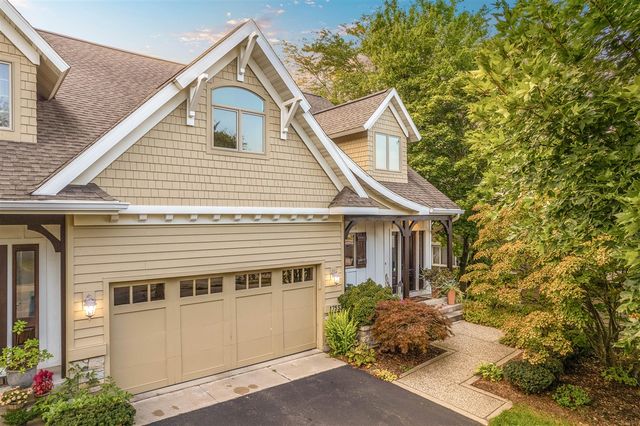 17533 N Fruitport Road 6, Spring Lake, MI 49456