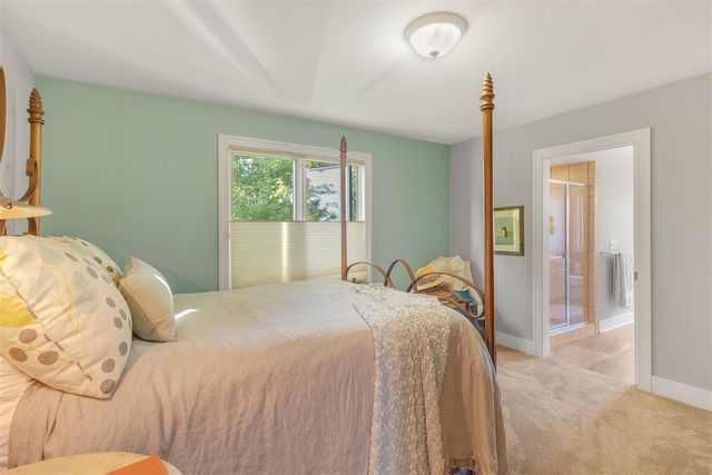 17533 N Fruitport Road 6, Spring Lake, MI 49456