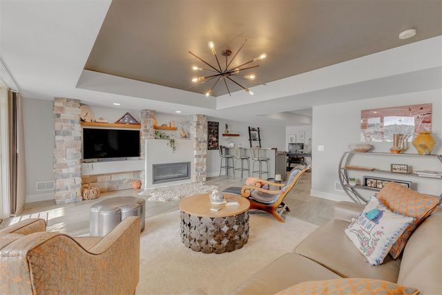 17533 N Fruitport Road 6, Spring Lake, MI 49456