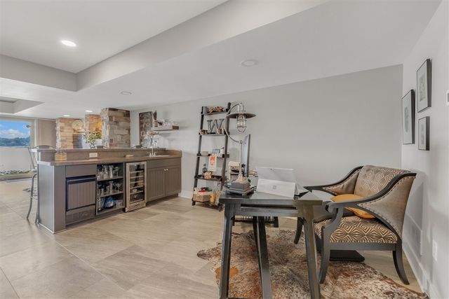 17533 N Fruitport Road 6, Spring Lake, MI 49456
