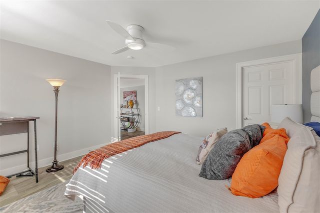 17533 N Fruitport Road 6, Spring Lake, MI 49456