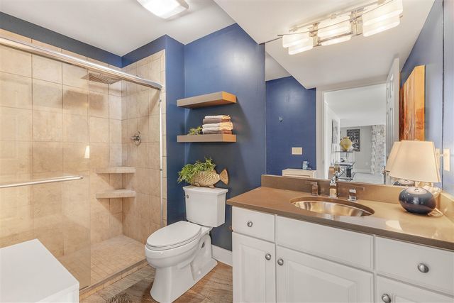 17533 N Fruitport Road 6, Spring Lake, MI 49456