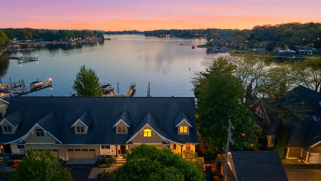 17533 N Fruitport Road 6, Spring Lake, MI 49456