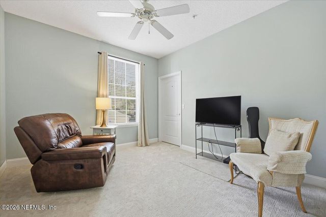 8601 BEACH Boulevard 206, Jacksonville, FL 32216