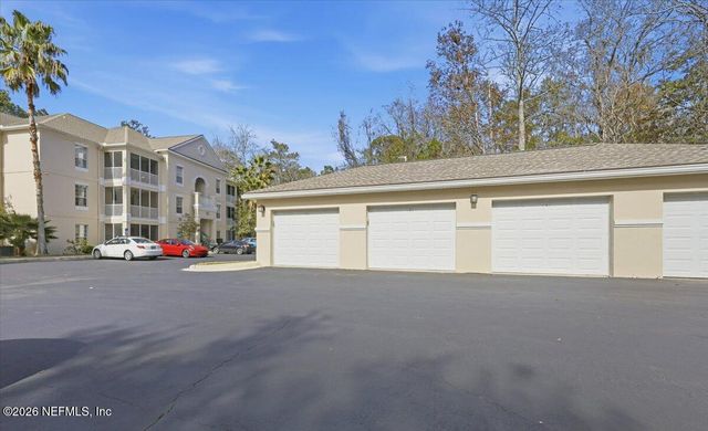 8601 BEACH Boulevard 206, Jacksonville, FL 32216