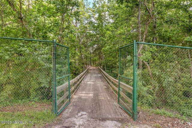 8601 BEACH Boulevard 206, Jacksonville, FL 32216