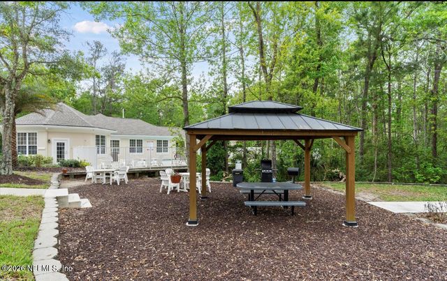 8601 BEACH Boulevard 206, Jacksonville, FL 32216