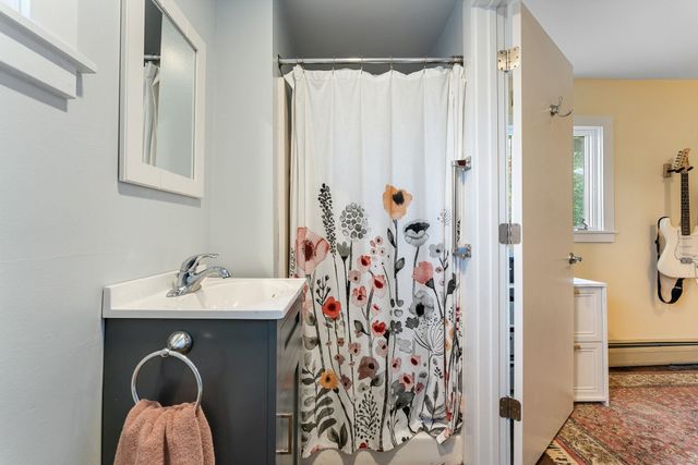 6 Hillhead Street, Montpelier, VT 05602