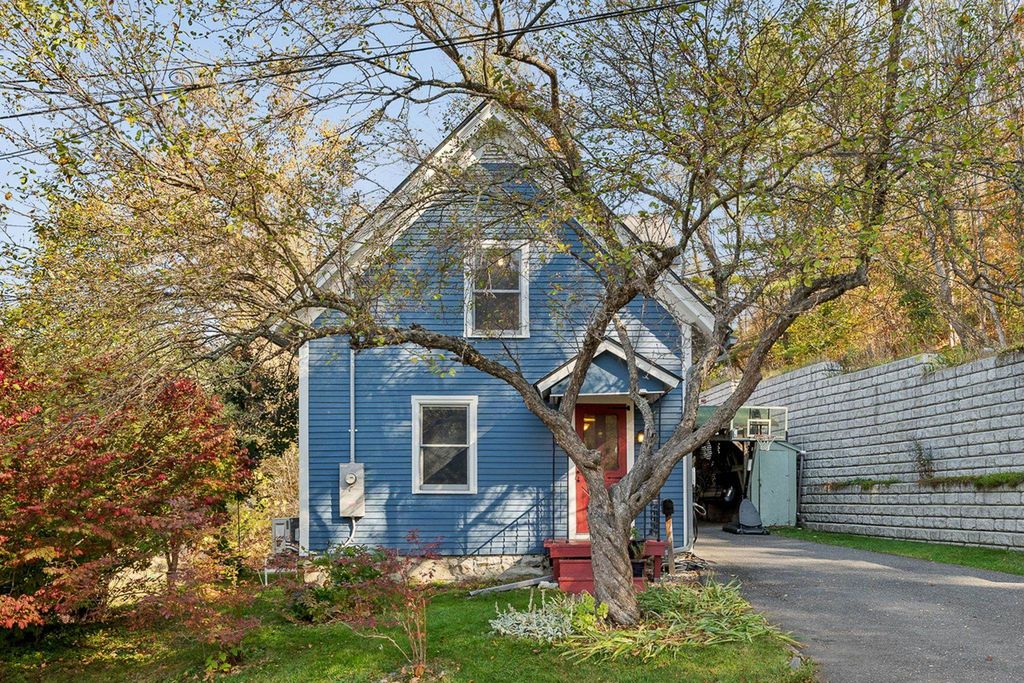 6 Hillhead Street, Montpelier, VT 05602