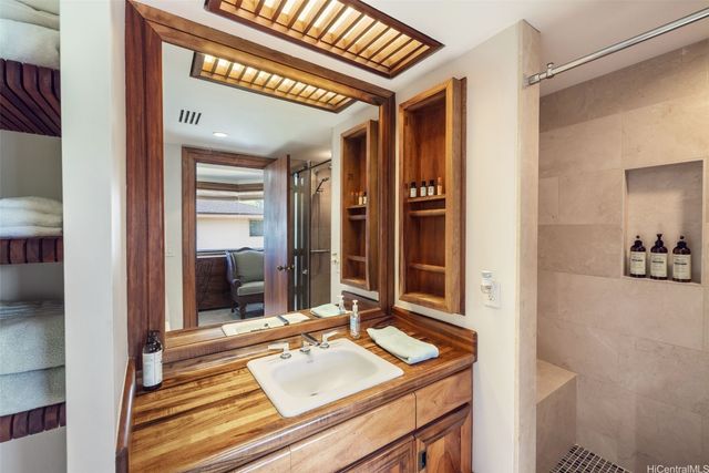 3165 Diamond Head Road 4, Honolulu, HI 96815