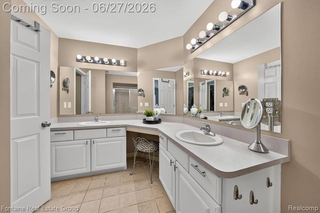 14203 Adri Circle, Walled Lake, MI 48390